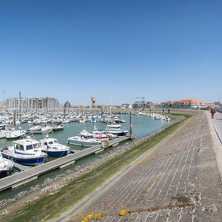 Апартаменты Molo Roof - Stylish Penthouse With Marina View Within Walking Distance From The Sea - 15 Km From Bruges Бланкенберге