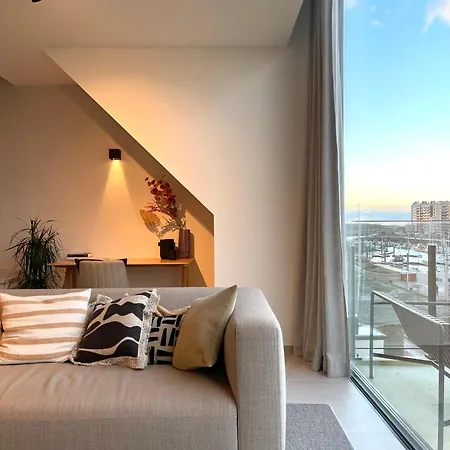 Molo Roof - Stylish Penthouse With Marina View Within Walking Distance From The Sea - 15 Km From Bruges Appartement *